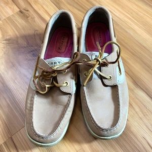 Women’s Sperry shoes